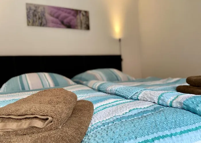 بيت للعطل Julian